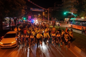 GAZİ ŞEHİRLİLER ARABASIZ GÜNDE KORTEJLE YÜRÜDÜ GAZİ ŞEHİRLİLER ARABASIZ GÜNDE KORTEJLE YÜRÜDÜ