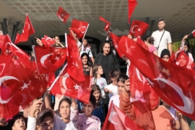 Cumhuriyet Coşkusu Çocuk Oyun Dünyası’nda Cumhuriyet Coşkusu Çocuk Oyun Dünyası’nda