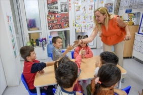 İzmir’de Çocuklara Hayata Hazırlık Eğitimi! İzmir’de Çocuklara Hayata Hazırlık Eğitimi!