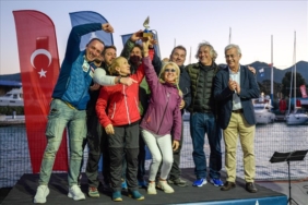 102. Yıl Kupası Yat Yarışı Renkli Görüntülerle Bitti 102. Yıl Kupası Yat Yarışı Renkli Görüntülerle Bitti