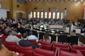 Stresle Baş Etme: Kahramanmaraş’ta Seminer Düzenlendi Stresle Baş Etme: Kahramanmaraş’ta Seminer Düzenlendi