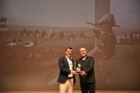 Denizli’de Cumhuriyet Coşkusu: Sunay Akın’la Gece Denizli’de Cumhuriyet Coşkusu: Sunay Akın’la Gece