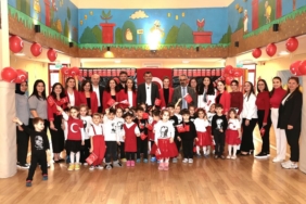 Denizli’de Miniklerden Cumhuriyet Coşkusu Denizli’de Miniklerden Cumhuriyet Coşkusu